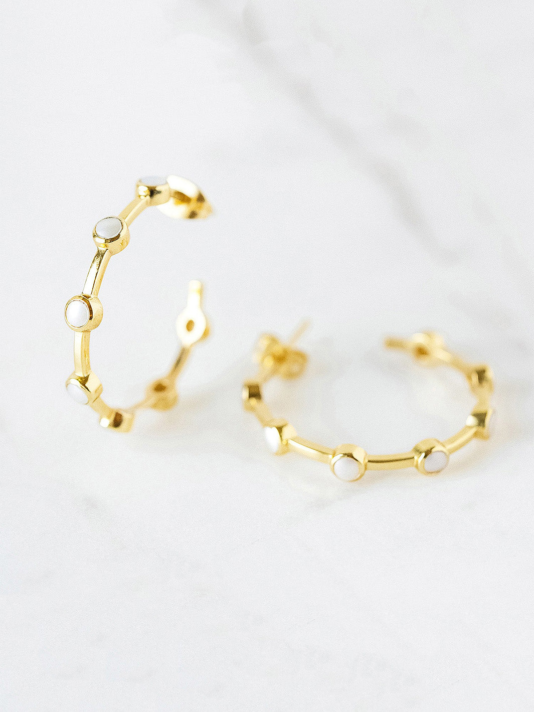 Mini Becky Hoop Earrings in Pearl
