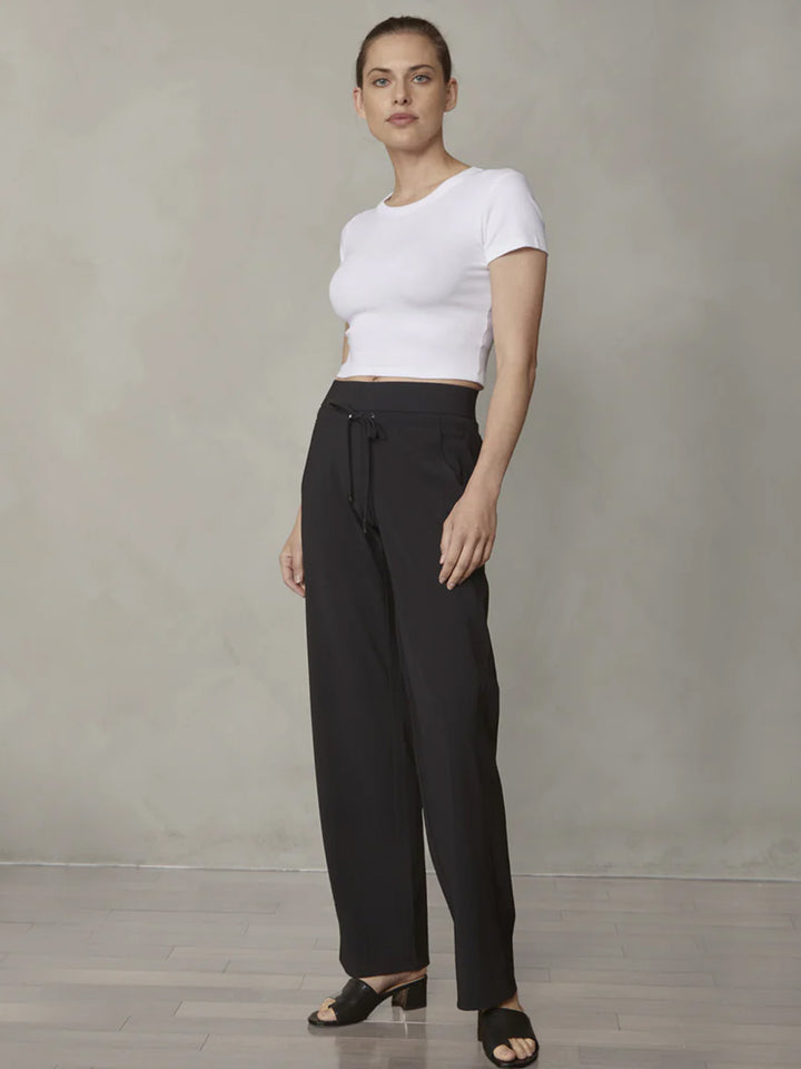 Candice Straight Pant in Black