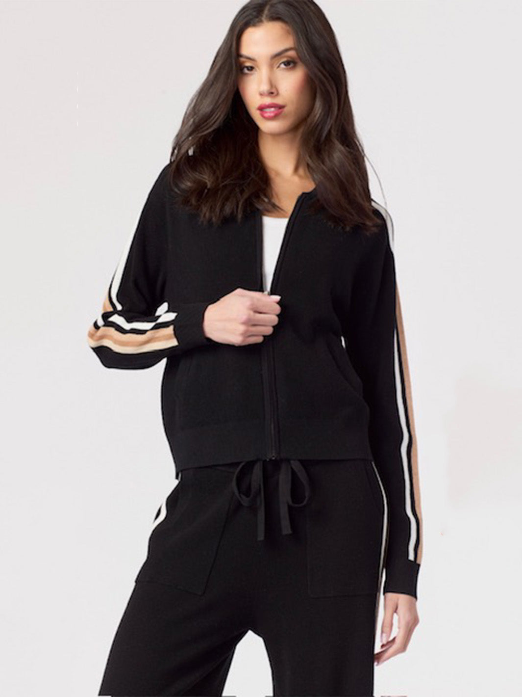 Stripe Zip in Black