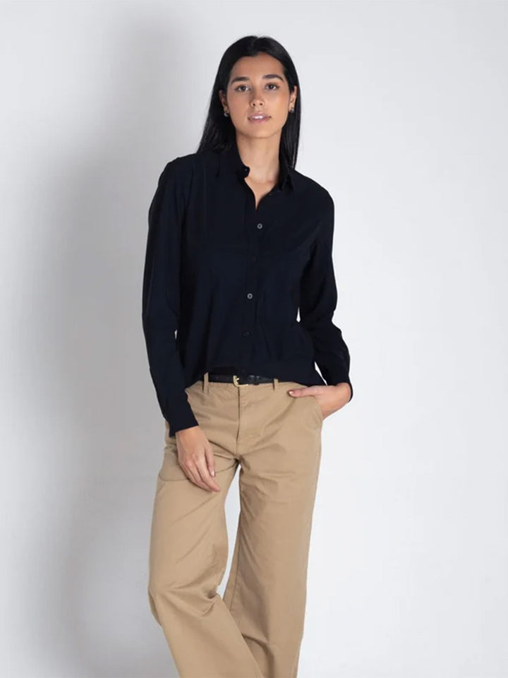 The Sullivan Shirt in Black