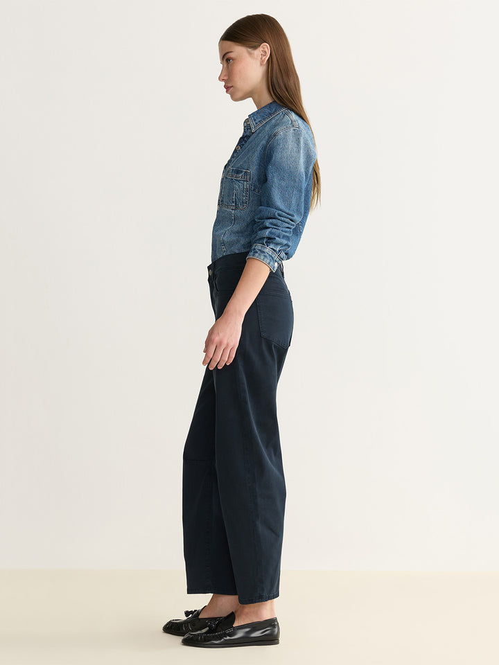 Twill Soft Curve Barrel in Carbon Blue