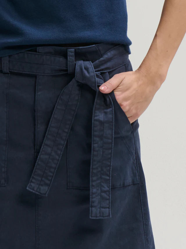 Sandra Skirt in Navy