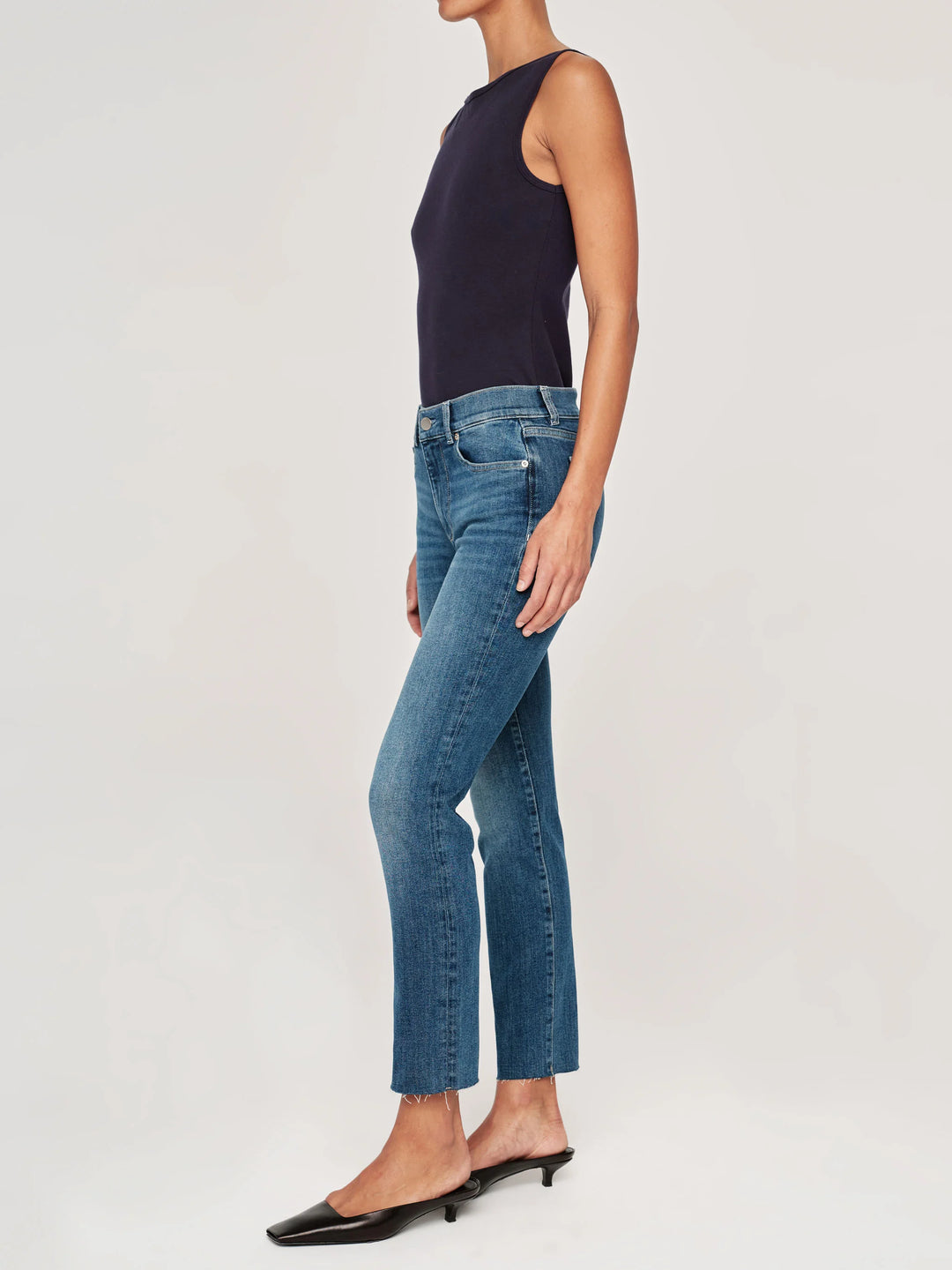 Mara Straight Mid Rise Jean in Chancery