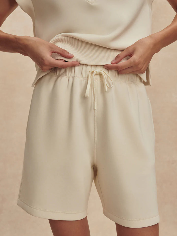 Rumer Long Shorts 6.5" in Pristine