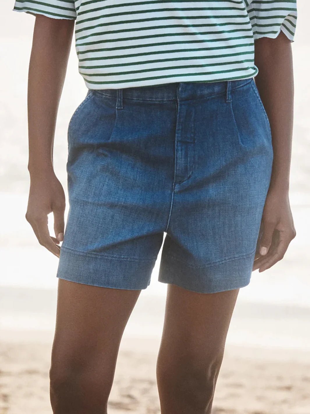 Waterford 4.5" Walking Short in 1984 Wash
