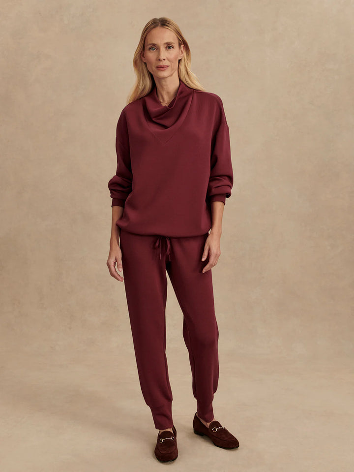 Betsy Sweatshirt in New Maroon