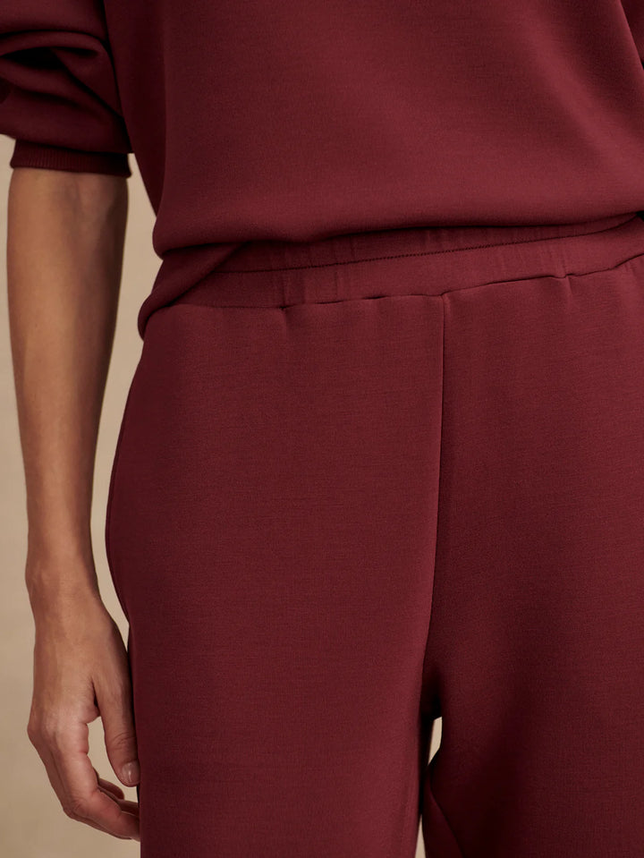 Slim Cuff Pant 27.5 in New Maroon