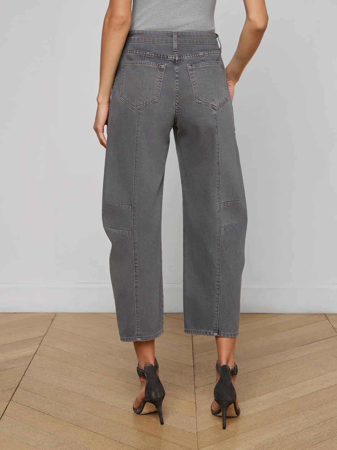 Cody Cropped Barrel-Leg Jean in Medium Grey