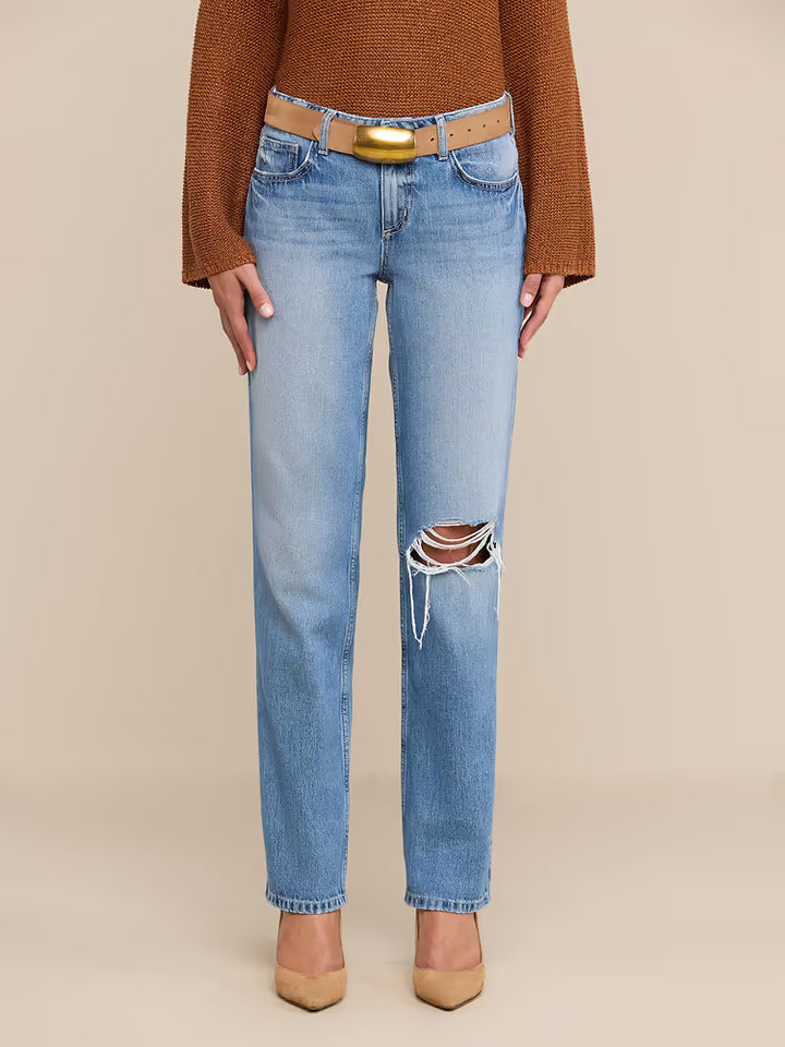 Armida Low-Rise Slouch Jean in Solvang Destruct