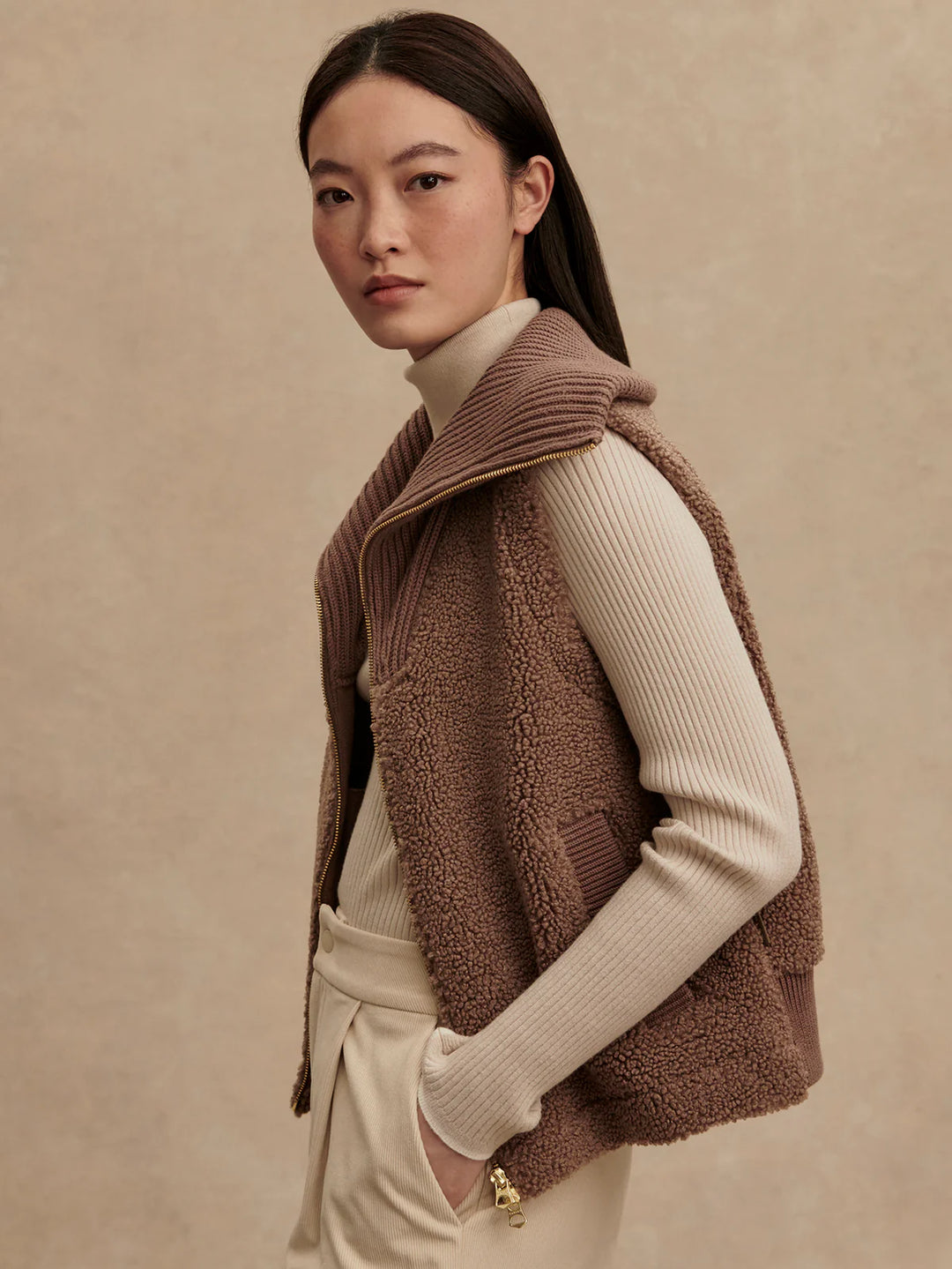Aspen Gilet in Ash Taupe