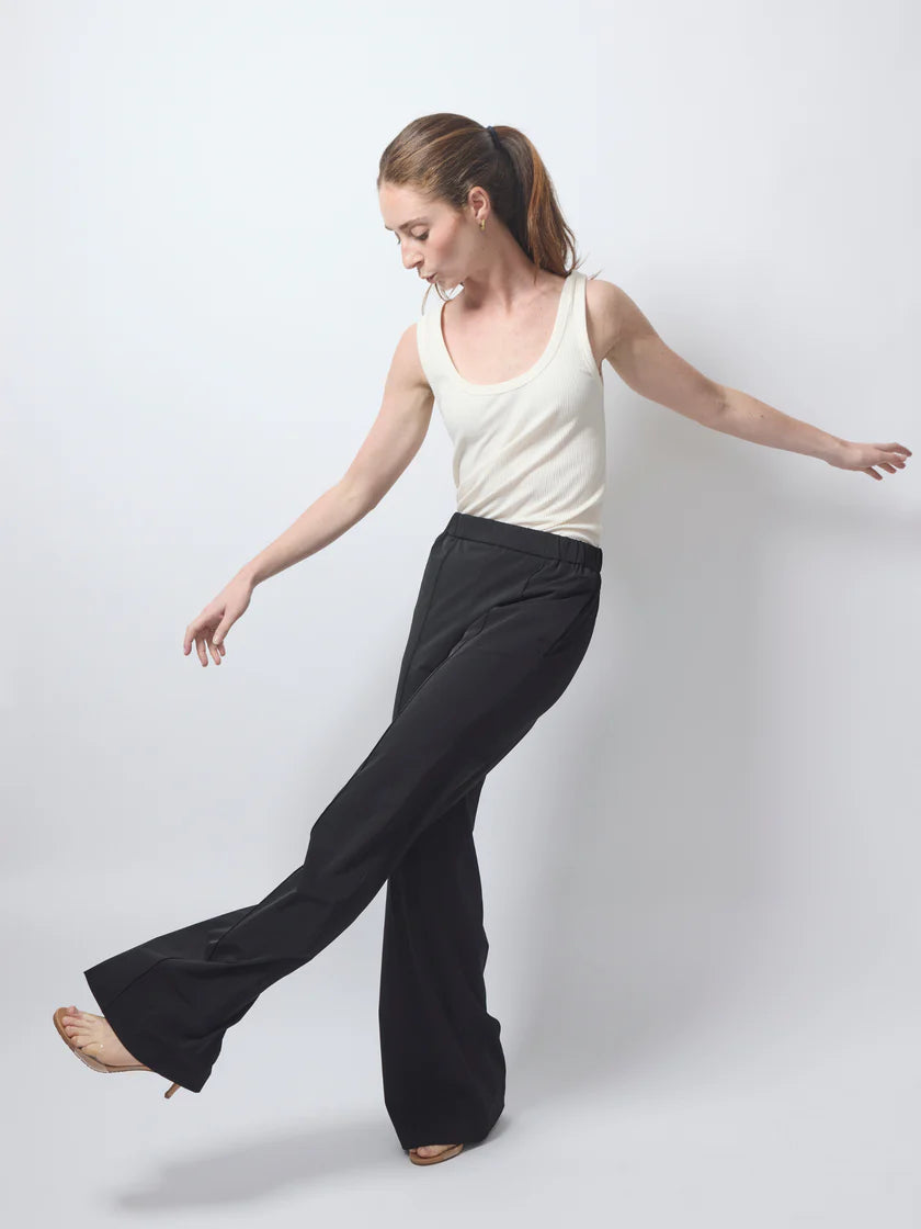 Alma O Pant in Black