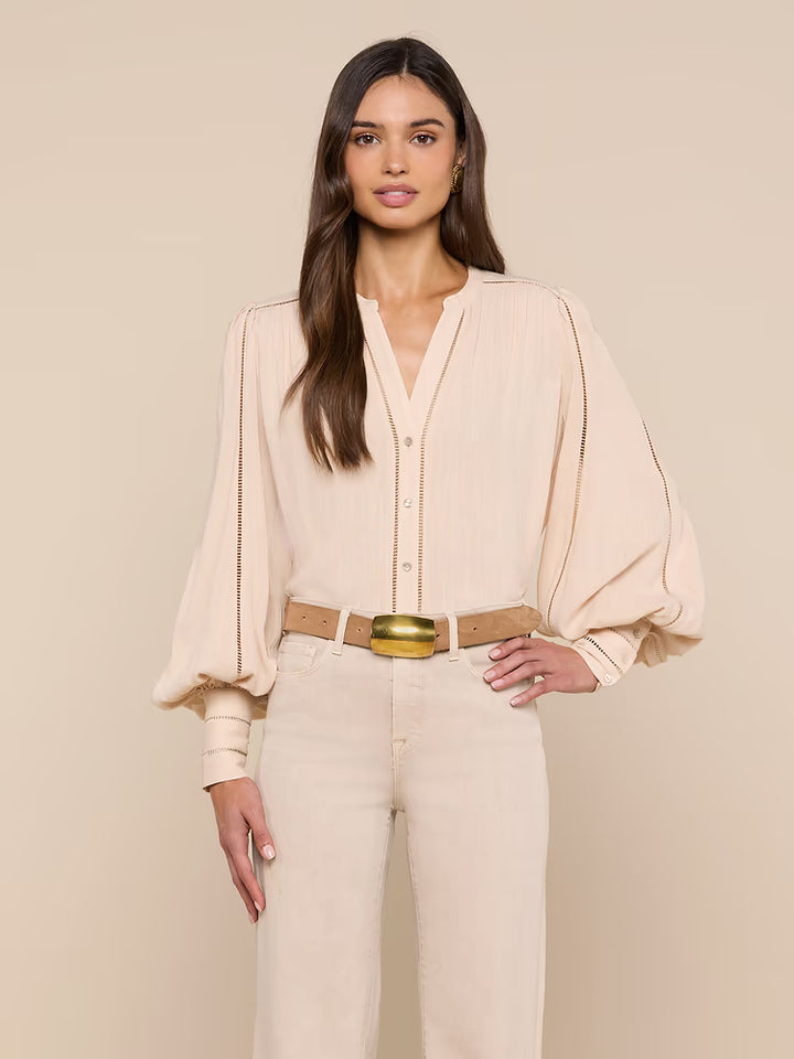 Kiera Blouse in Biscuit