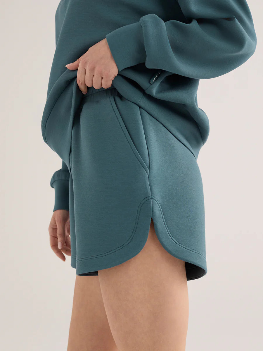 Coulter High-Rise Short 3.5&