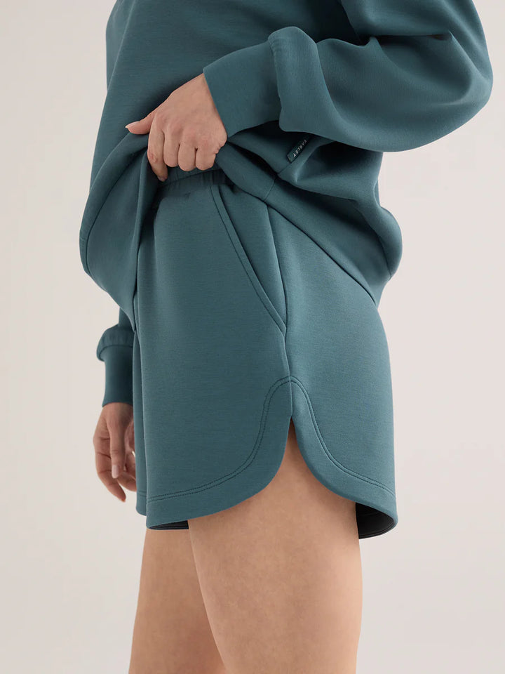 Coulter High-Rise Short 3.5&