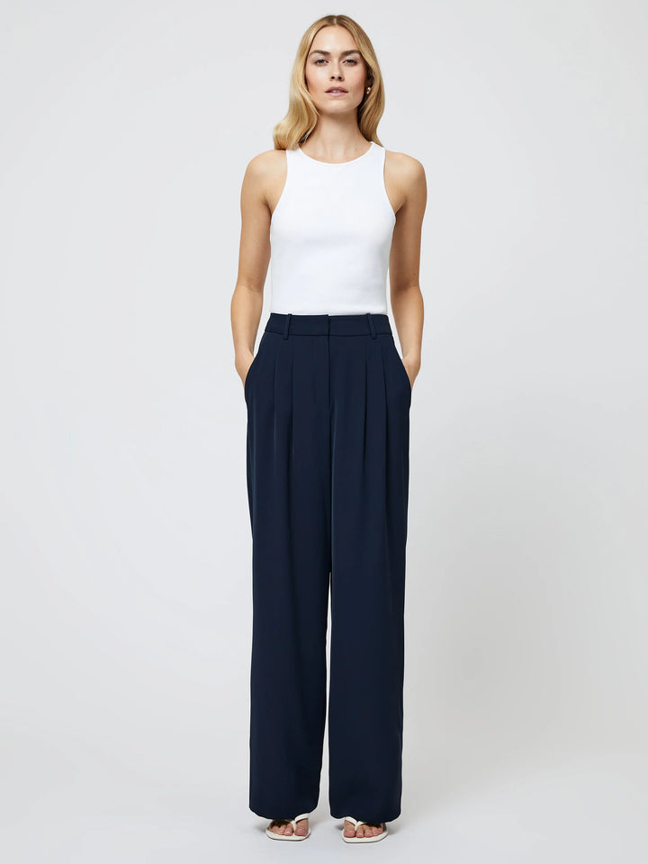 Harrie Suiting Trouser in Marine