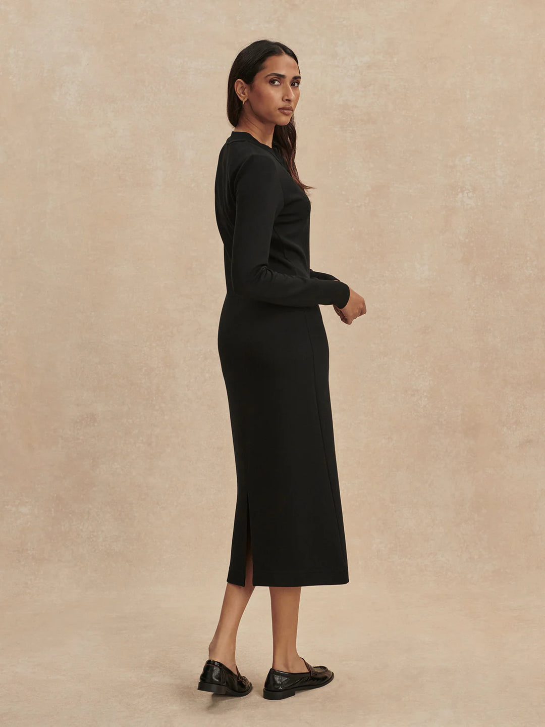 Abriella Midi Dress in Black