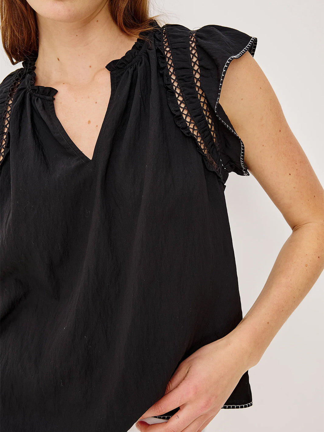 Allea Top in Black