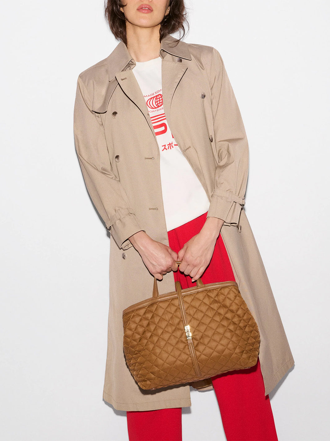Medium Astor Tote in Cognac