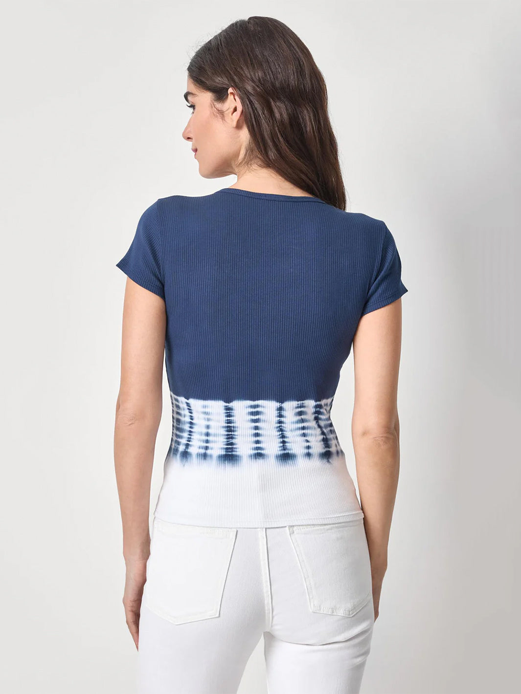 Bamboo Dye Short Sleeve V-Neck in Navy Die
