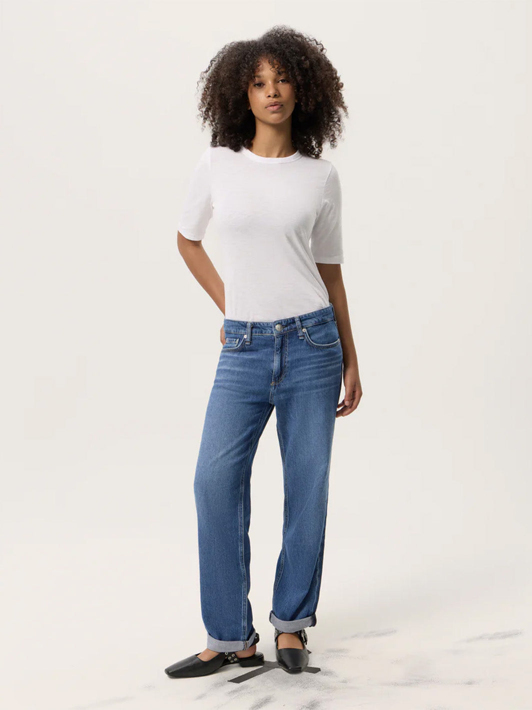 Featherweight Baggy Dre Low Rise Boyfriend in Millerton