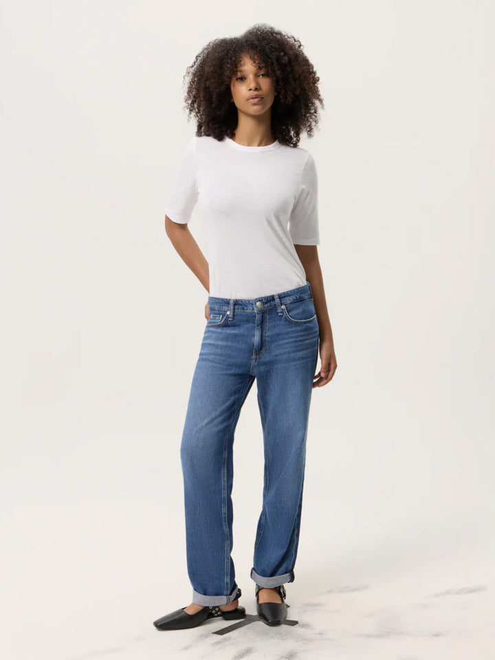 Featherweight Baggy Dre Low Rise Boyfriend in Millerton