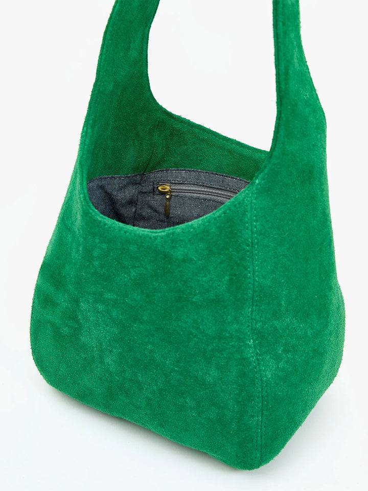 Petit Bando in Grass