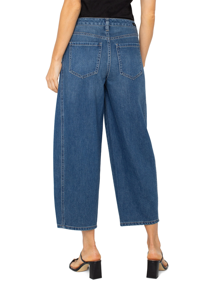 Barrel Jean in Hartzell