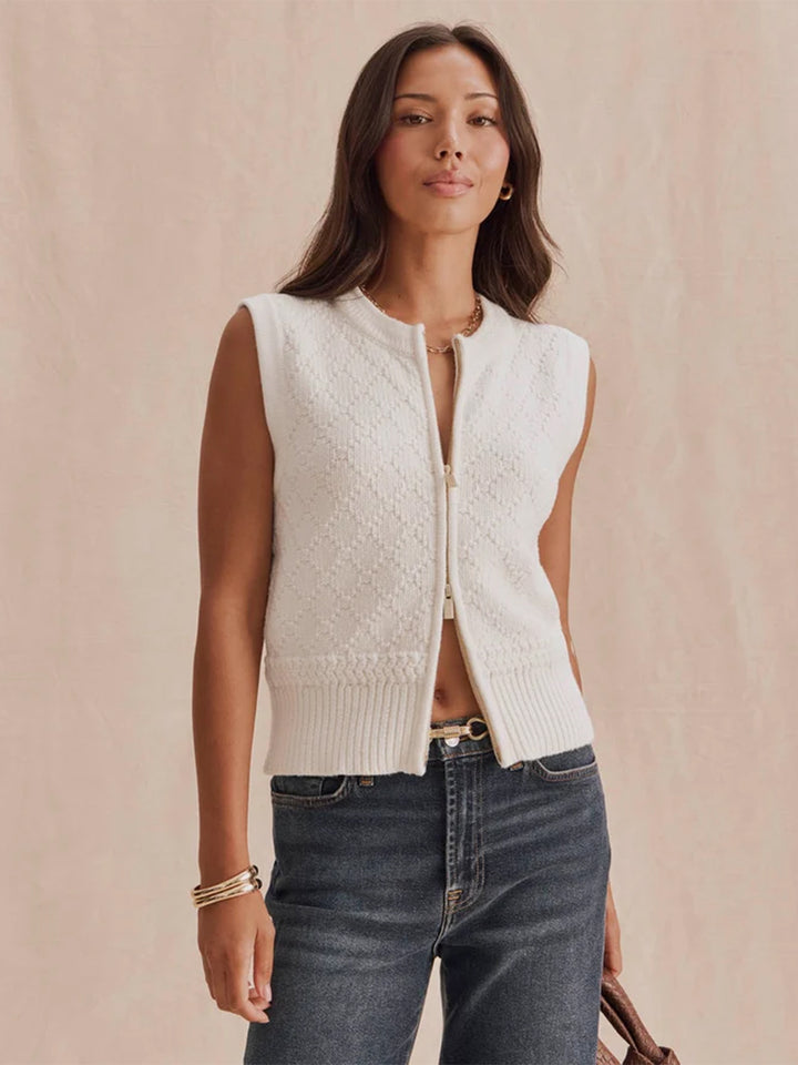 Benson Sweater Vest in Shell