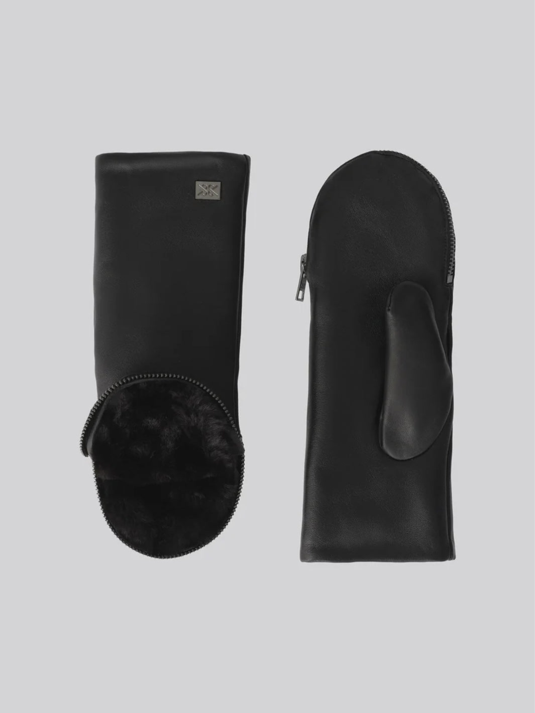 BETRICE Leather Convertible Mitten in Black