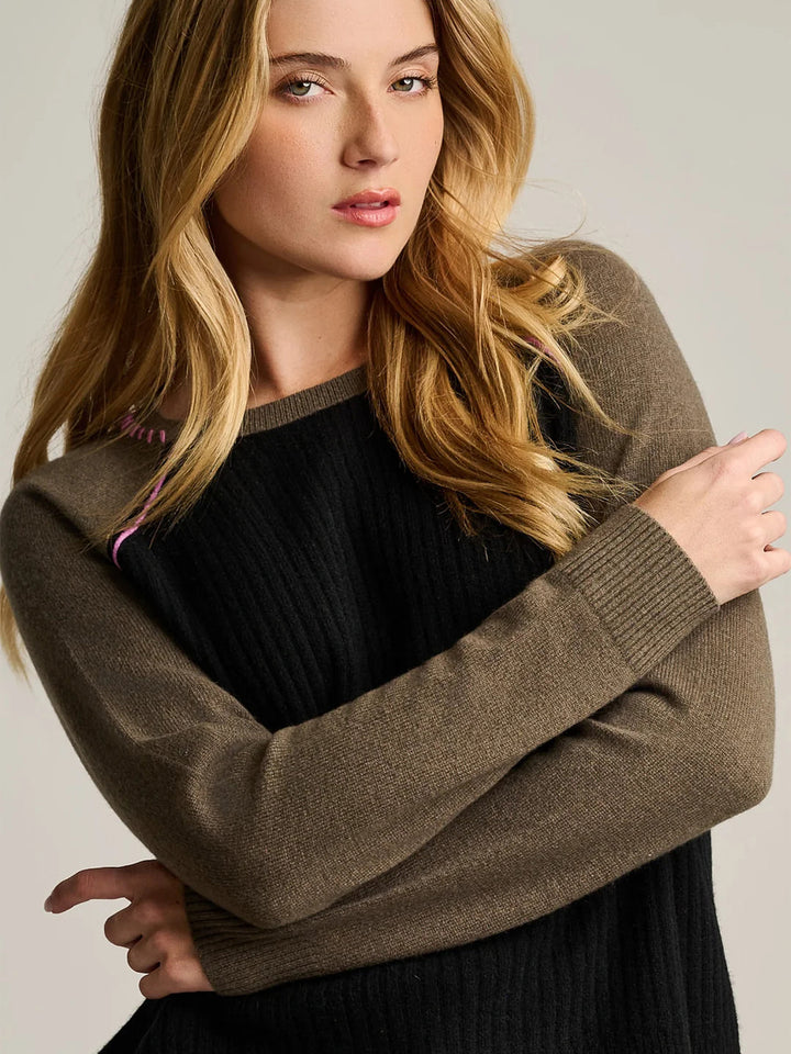 Block Out Sweater in Onyx