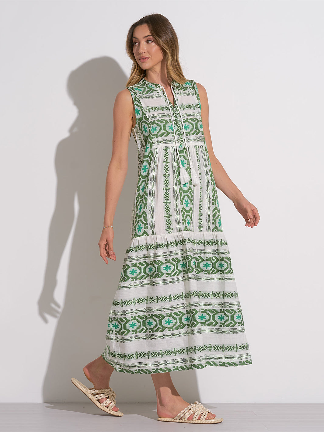 Sleeveless V-Neck Maxi Dress in White Green