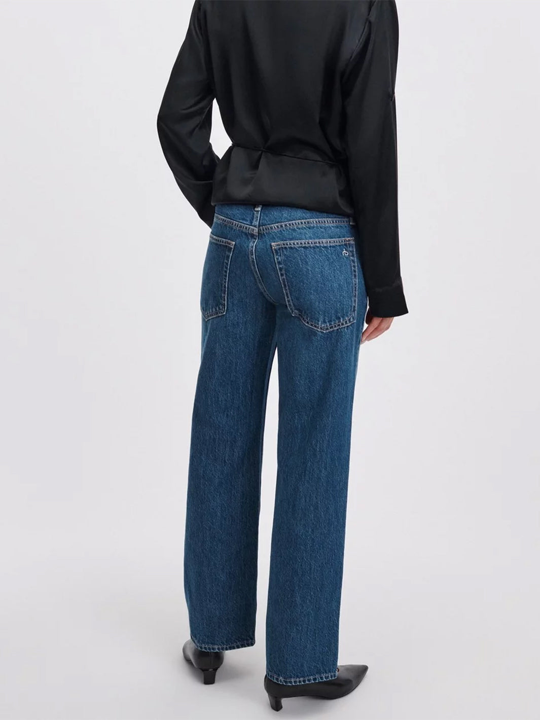 Cam Ankle Relaxed Straight Jean in Nova