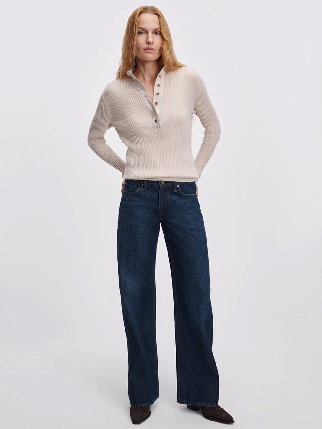 Cam Relaxed Striaght Jean in Sasha