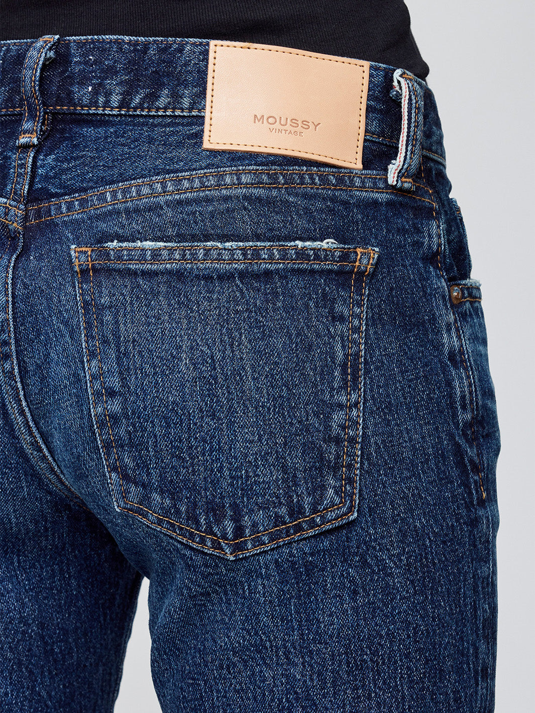 Camden Tapered Jean in Dark Blue