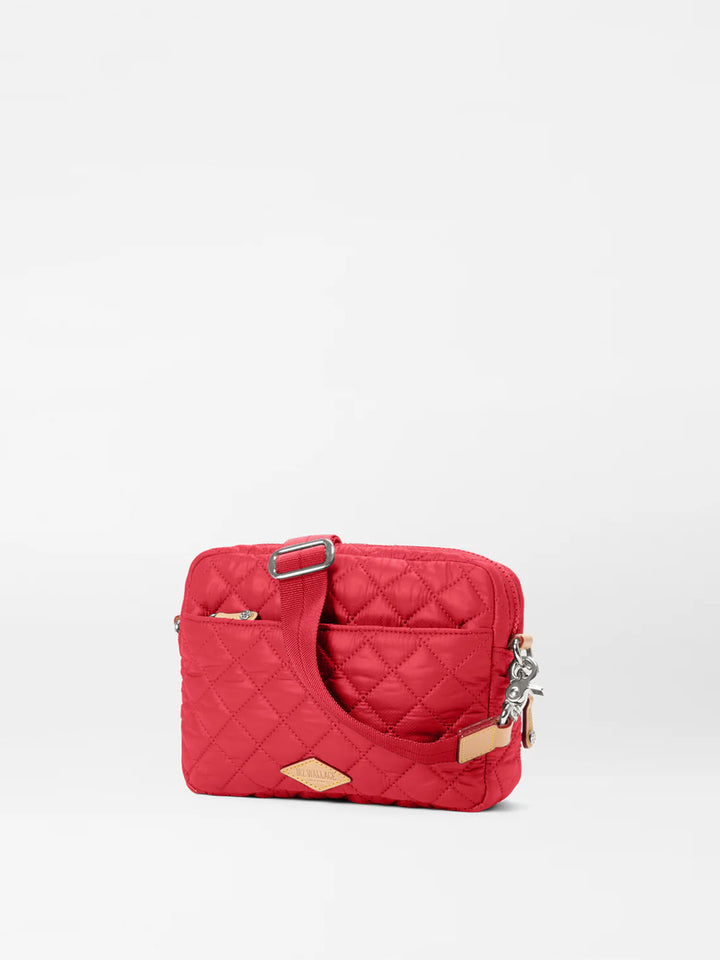 Small Metro Camera Bag in Apple