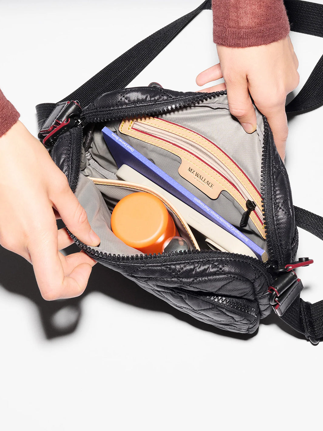Small Metro Camera Crossbody Bag in Black