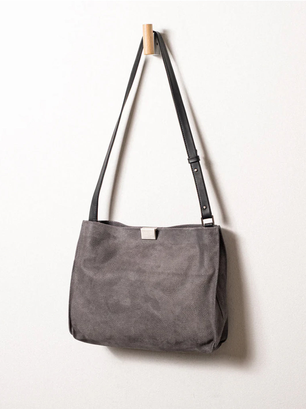 Capri Envelope Bag in Grey Snake