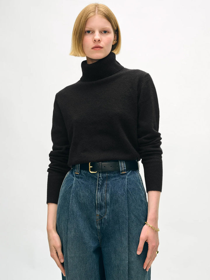 Cashmere Turtleneck in Black