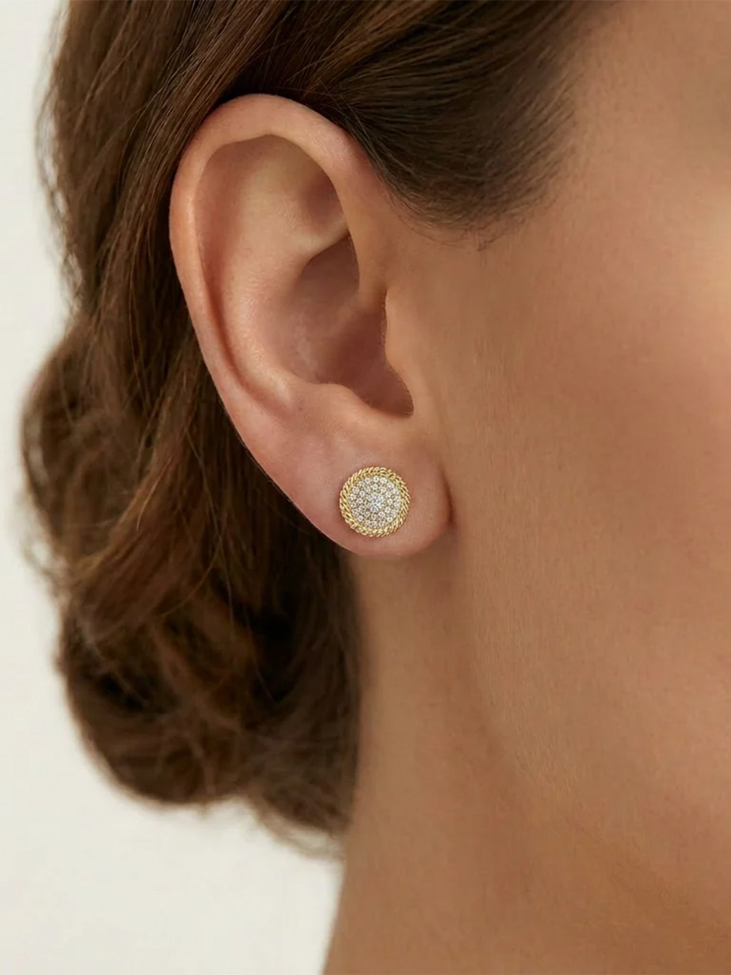 Circle Rope Stud Earrings in Gold