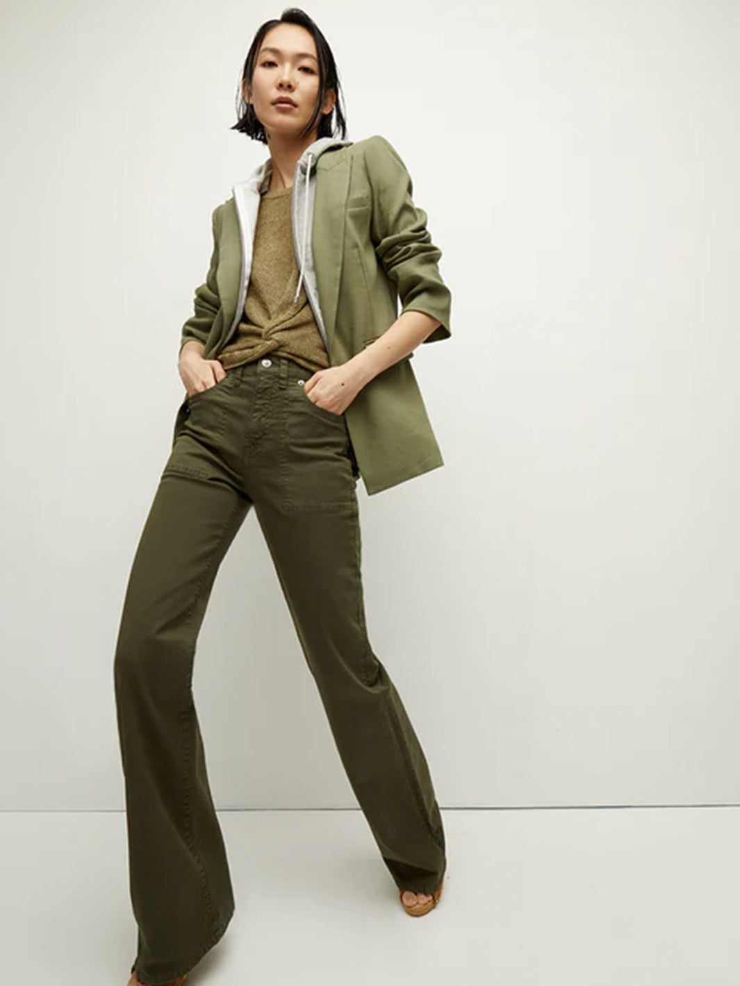 Crosbie with Patch Pockets in Army Green