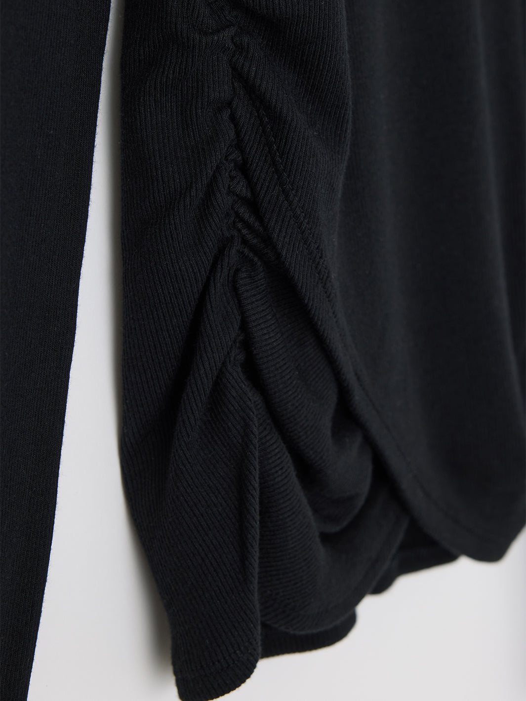 MV Crossover Hem Top in Black