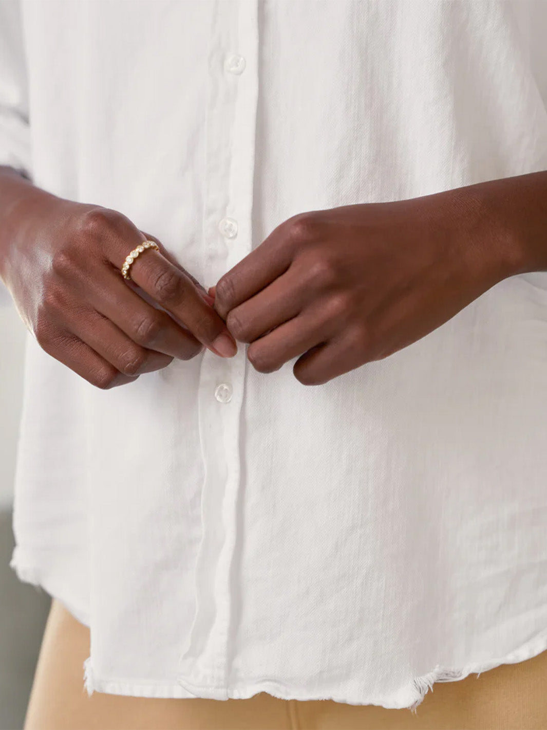 Eileen Relaxed Button-Up Shirt in White