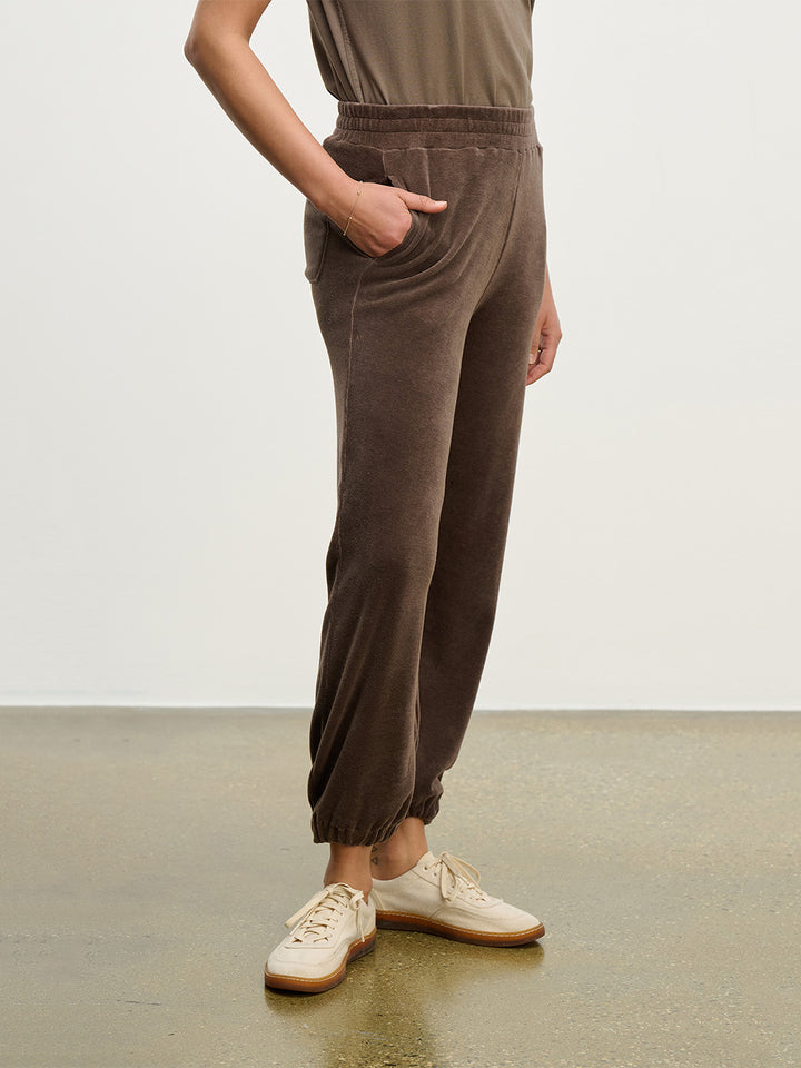 Essie Sweatpant in Chocolate