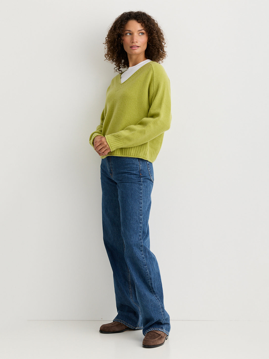 Evelyn Cashmere V Neck in Pistachio