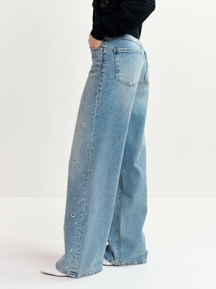 Eyelet Jeans in Blue Garment