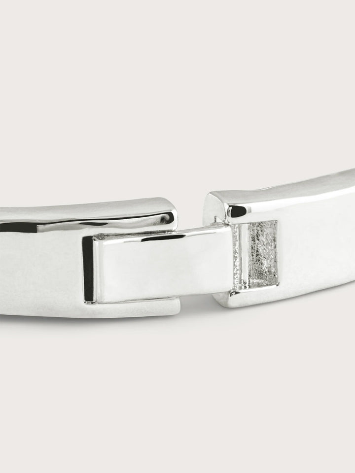 Farrier Medium Hinged Bangle in Silver