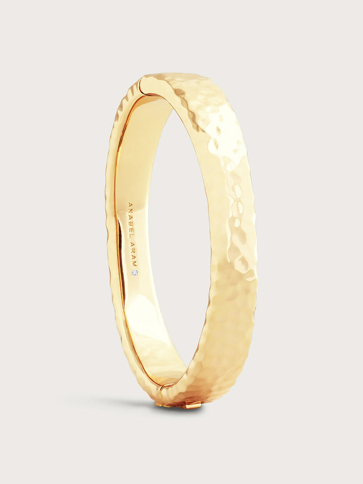 Farrier Wide Hinged Bangle in Gold