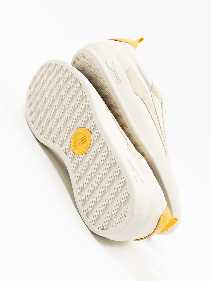 Fez Sneaker in Vintage White
