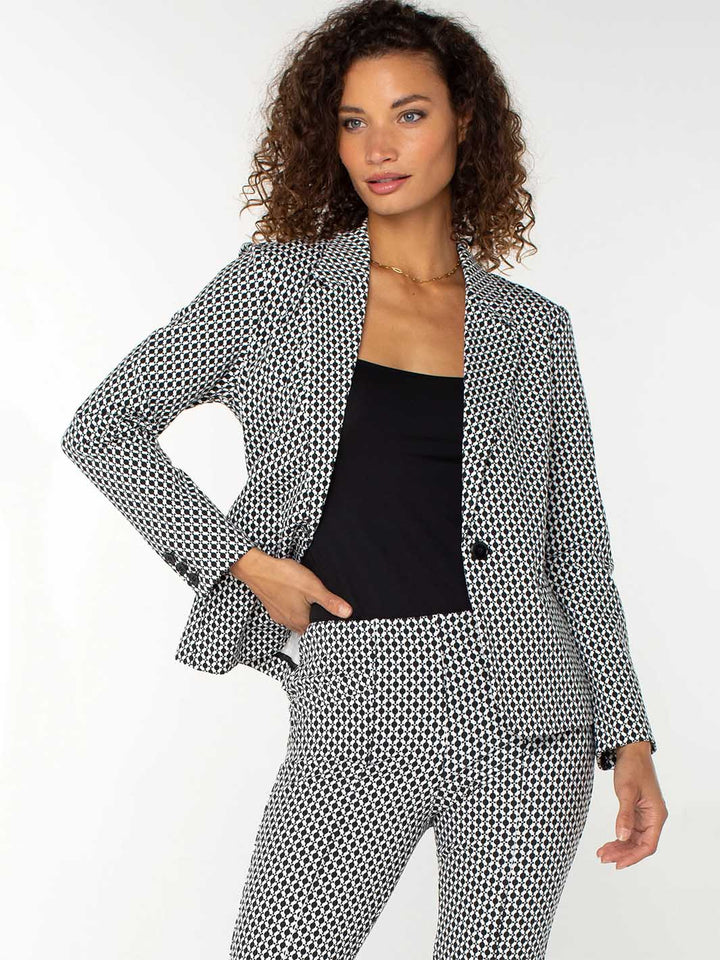 Fitted Blazer in Black/White