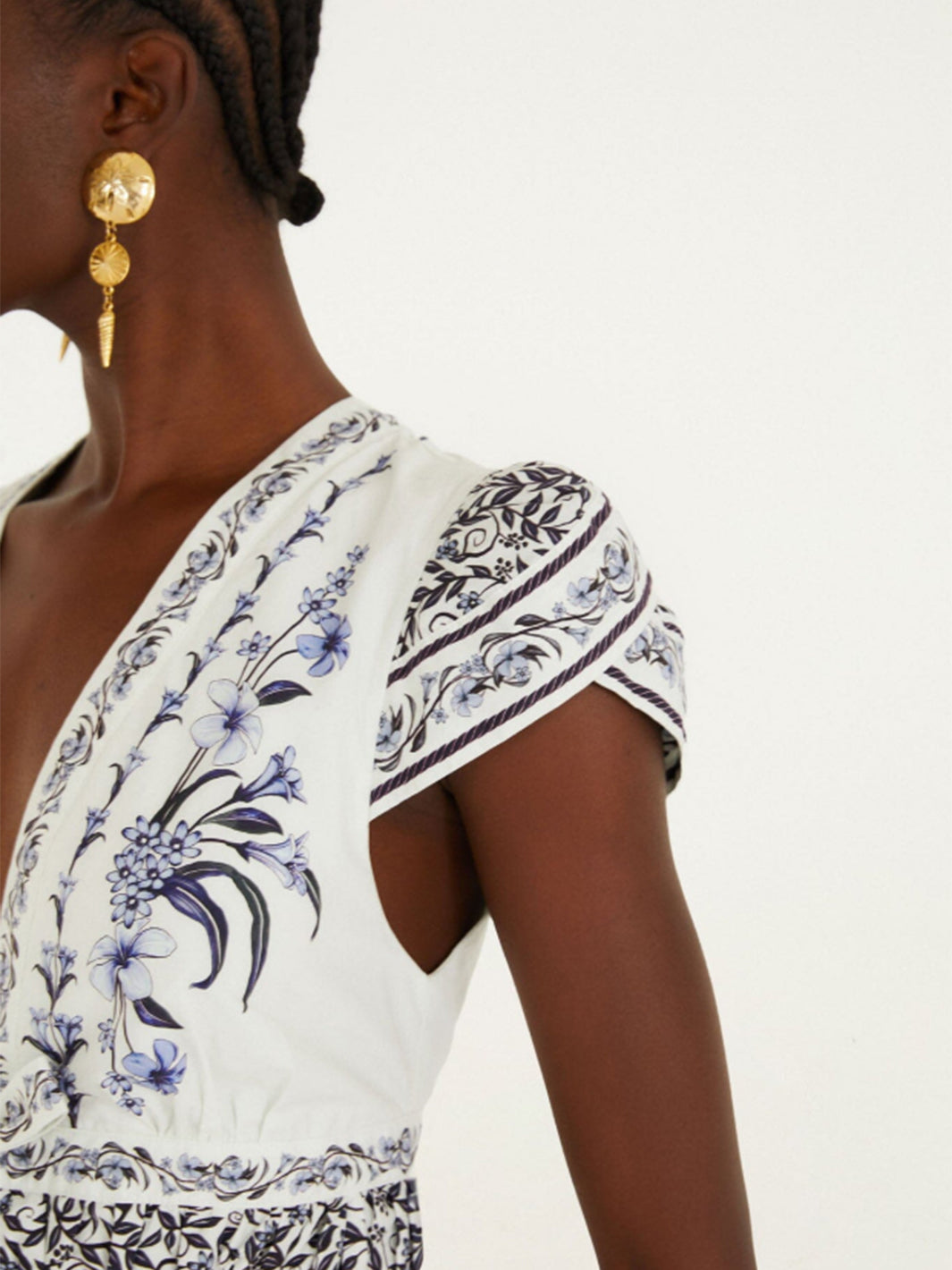 Flowers Arch Ruffled Mini Dress in Off-White